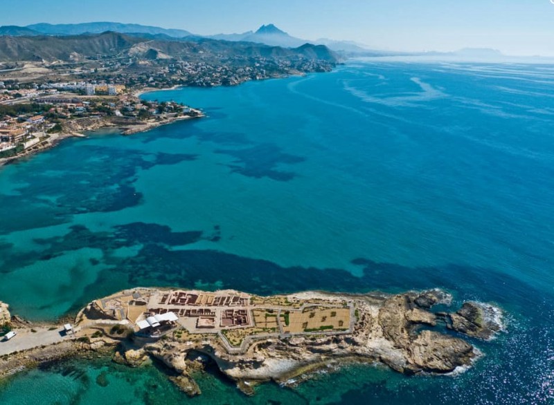 La Illeta dels Banyets in Campello: archaeological remains from the Bronze Age to the Romans and the Moors just outside Alicante