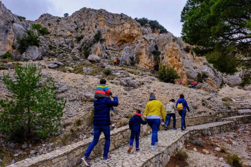 Discover the hidden natural treasures of the Almeria Caves