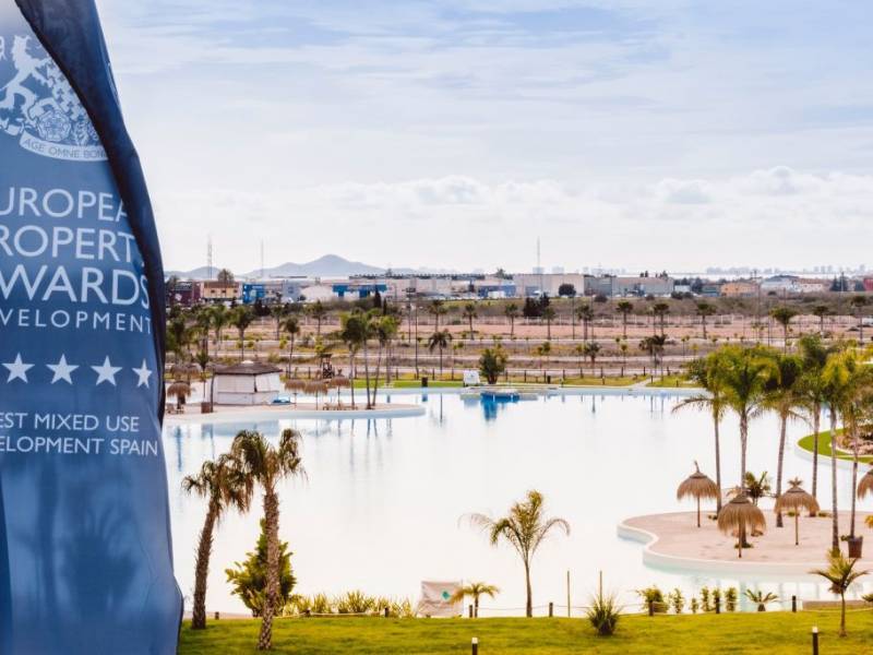 Golf, sports facilities and what to do near Santa Rosalia Lake and Life resort