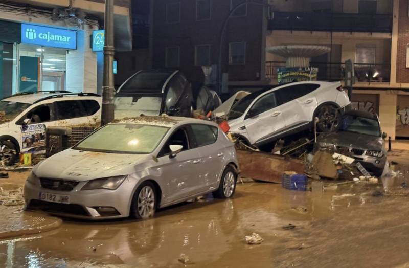 120,000 vehicles to be moved and cleared from Valencia after the floods