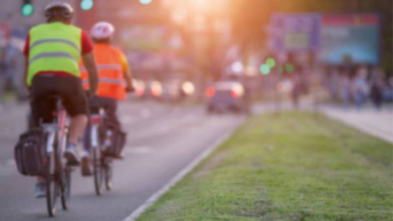 Spanish traffic authorities introduce new rules for overtaking cyclists