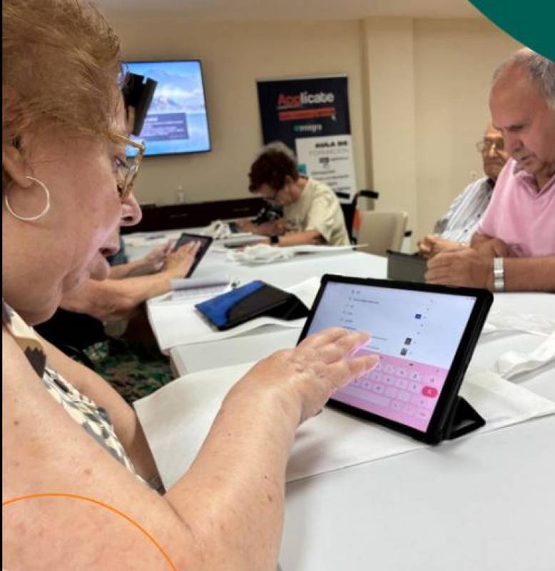 Never too late to learn: Caser Residencial brings digital skills to older adults