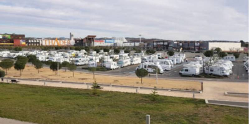Campervans are taking over Murcia's shopping centre car parks