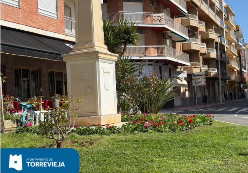 Torrevieja bursts into colour with spring planting campaign ahead of Easter