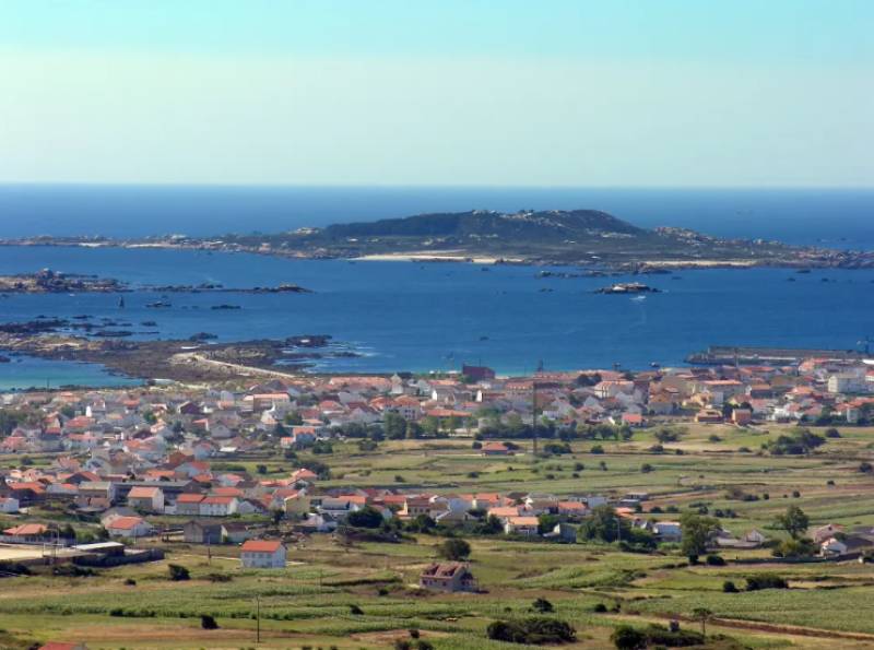 Six beautiful Spanish islands you can visit this summer without catching a flight