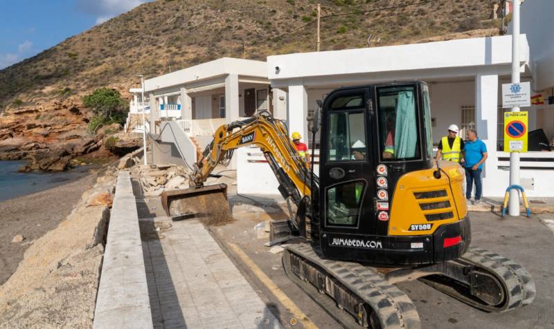 El Portús promenade repairs finally begin after year-long wait